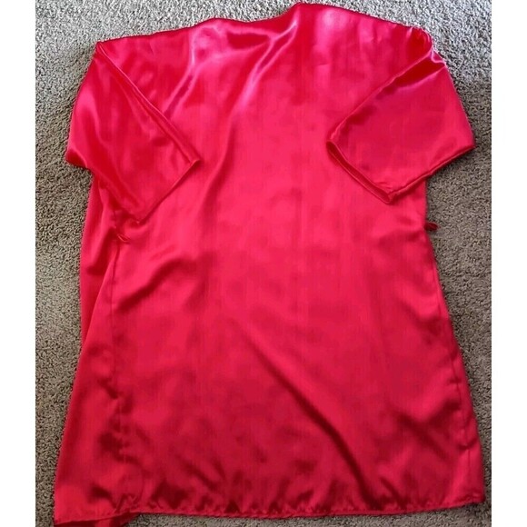 Inner Most Robe Size Medium Woman's Red Embroidered Satin Silky Vintage - Picture 3 of 8